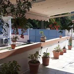 Ralloy Hoyse Sami (Kefalonia)